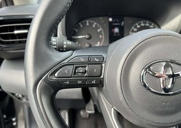 Toyota Yaris cena 69900 przebieg: 43803, rok produkcji 2022 z Olecko małe 562